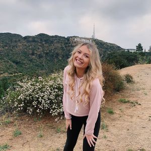 Meet your Posher, Madeline